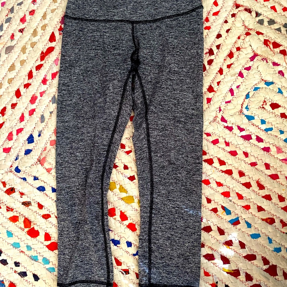 Lululemon Capri Leggings in medium
